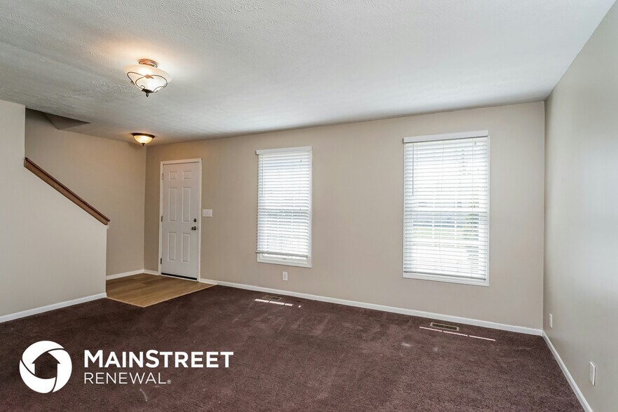Building Photo - 11101 Meadow Chase Ct