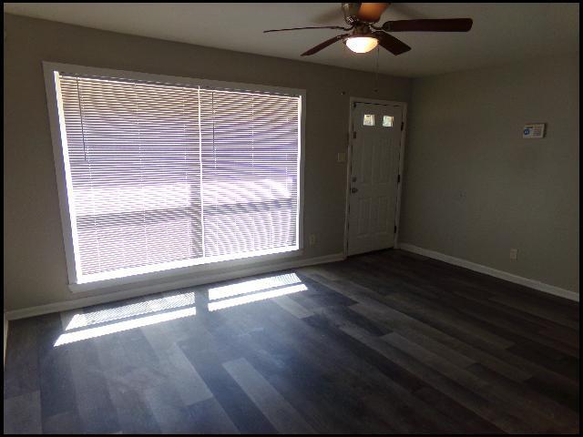 Building Photo - 26 S Wakefield Dr