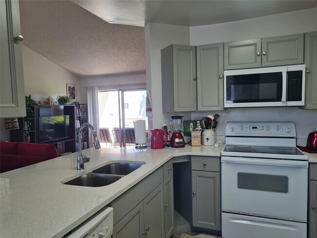 Building Photo - 3421 NW 44th St