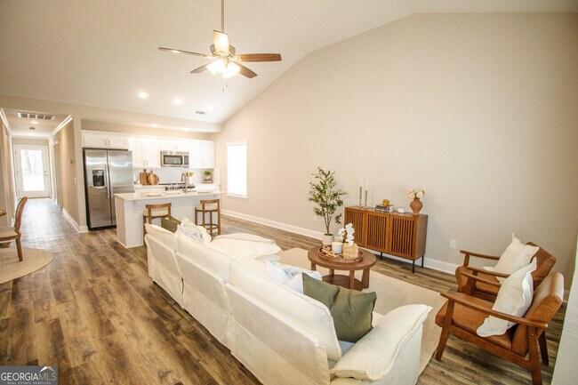 Building Photo - 101 Woodsedge Dr