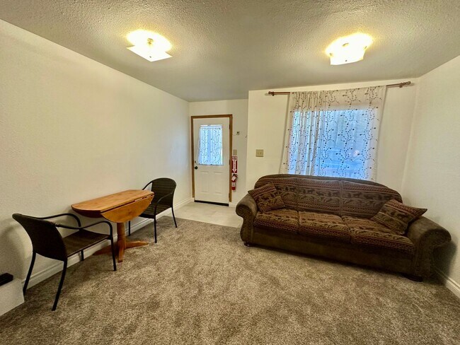 Building Photo - 39511 Balderdash Rd