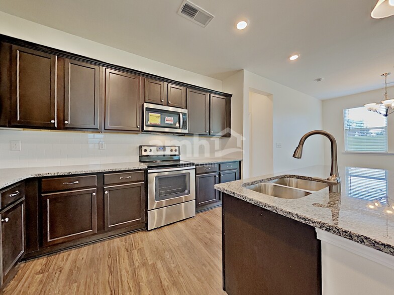 Building Photo - 169 Havenbrook Dr