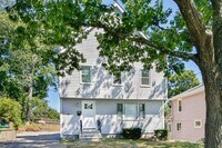 Building Photo - 77 Rock Glen Cir