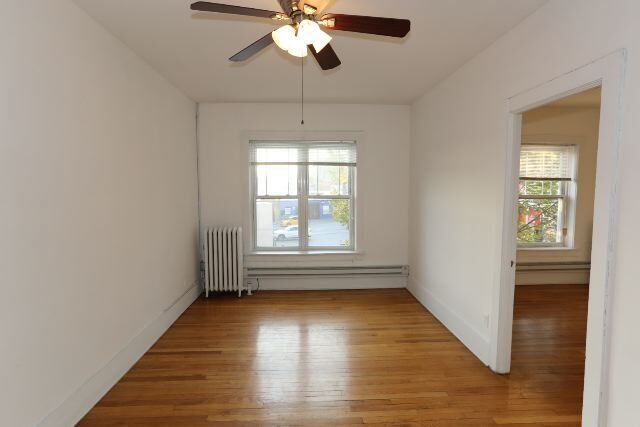 Building Photo - 962 W Cornelia Ave