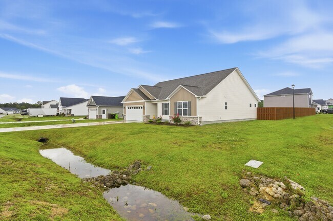 Building Photo - 200 Grist Mill Dr