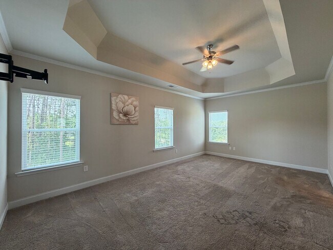 Building Photo - 61 N Village Cir