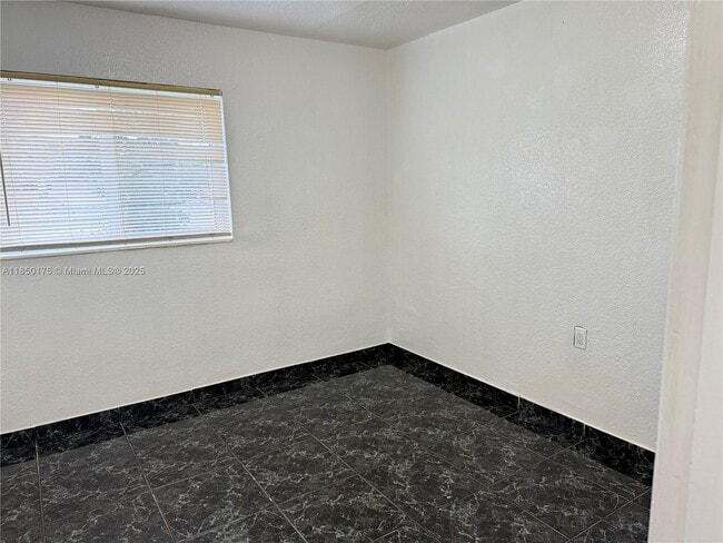 Building Photo - 10425 SW 152nd St
