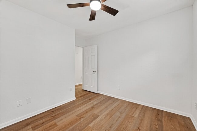 Building Photo - 2905 Fountain Brook Ct