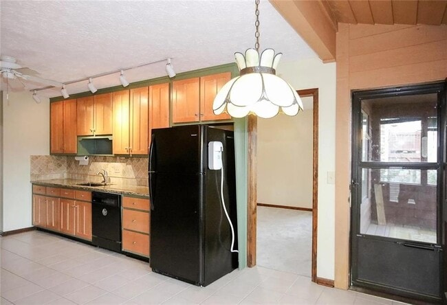 Building Photo - 5100 Forest Mist Dr