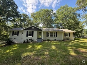 Building Photo - Beautifully updated, white-painted brick h...