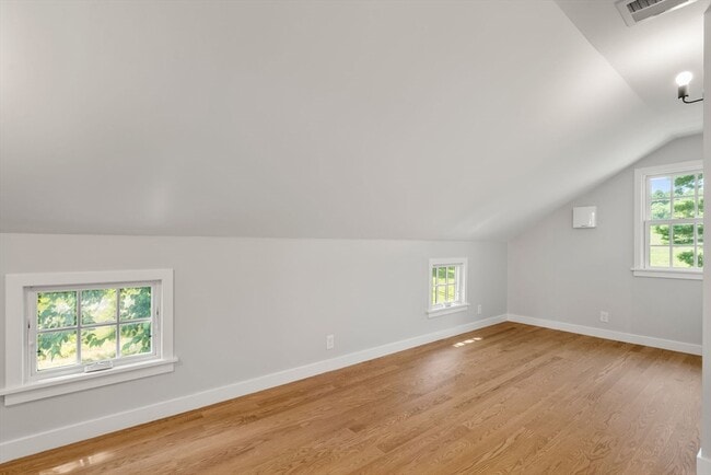 Building Photo - 157 Farm Rd