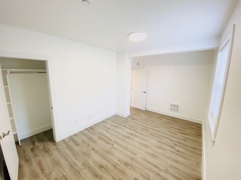 Building Photo - 670 Lombard St