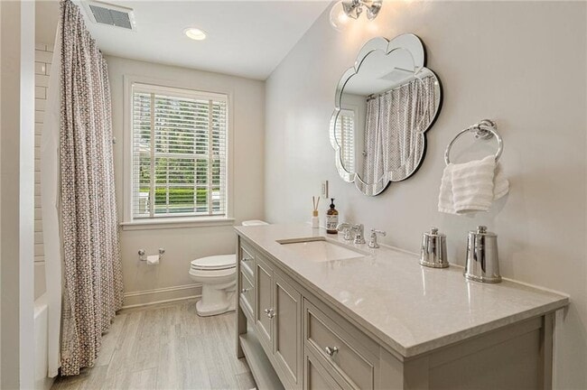 Building Photo - 3612 Castlegate Dr NW