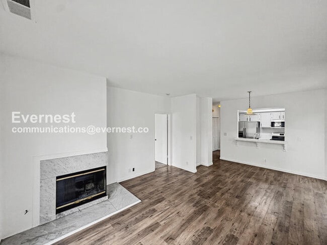 Building Photo - 1424 Market St