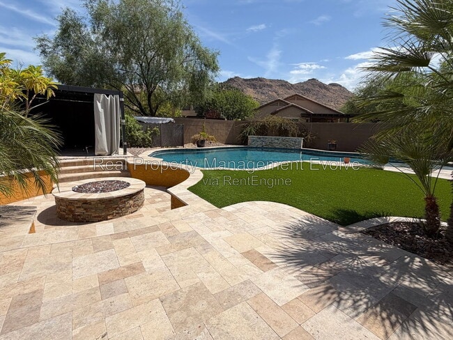 Building Photo - 5164 W Quail Track Dr
