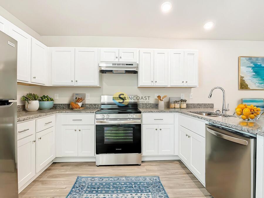 Building Photo - 11048 Reims Ave