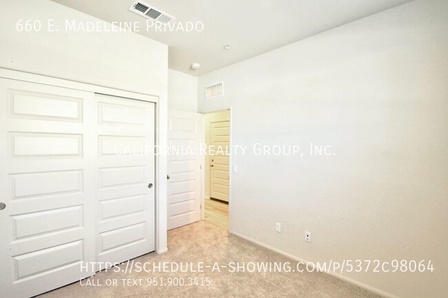 Building Photo - 660 E Madeleine Privado