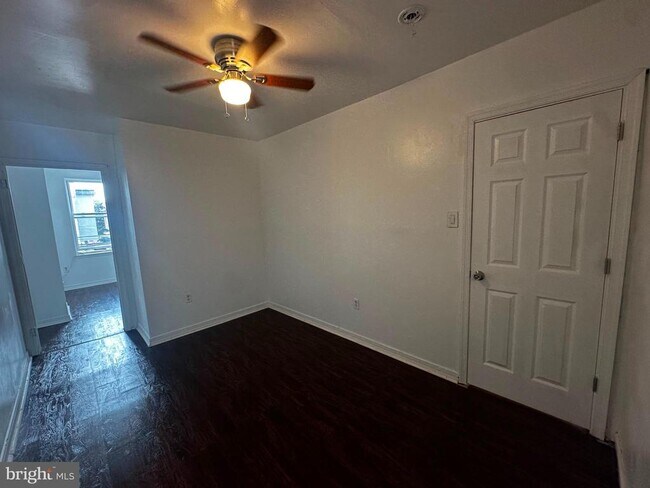Building Photo - 1813 N Gratz St