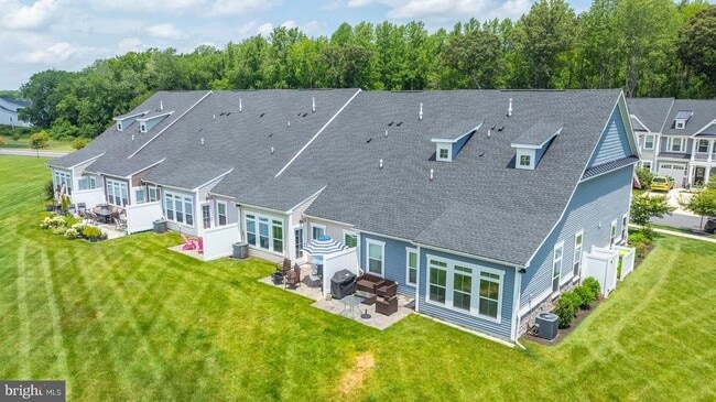 Building Photo - 33789 Freeport Dr