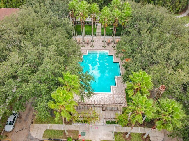 Building Photo - 2 Bedroom 2 Bathroom Townhome is Siena at ...