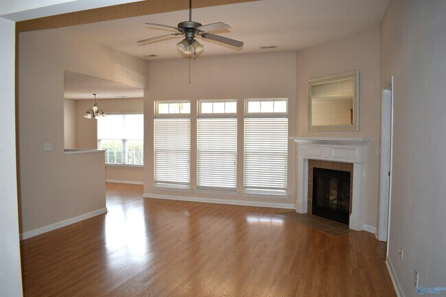 Building Photo - 117 Millside Ln NW