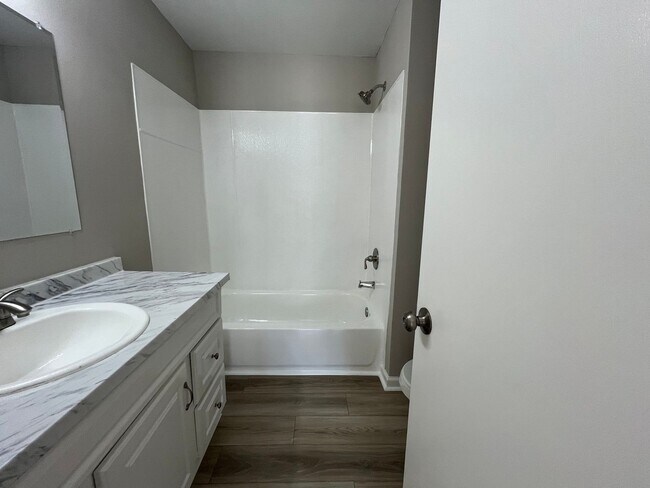 Building Photo - 1978 Goshen Rd