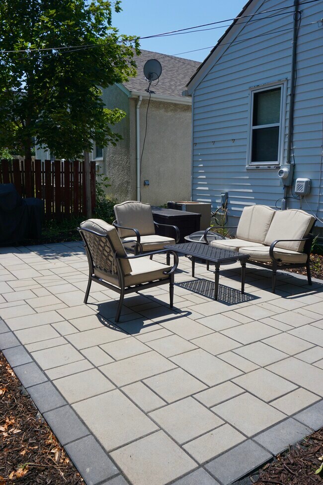 Building Photo - 5203 France Ave S