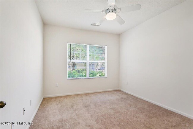 Building Photo - 3750 Silver Bluff Blvd
