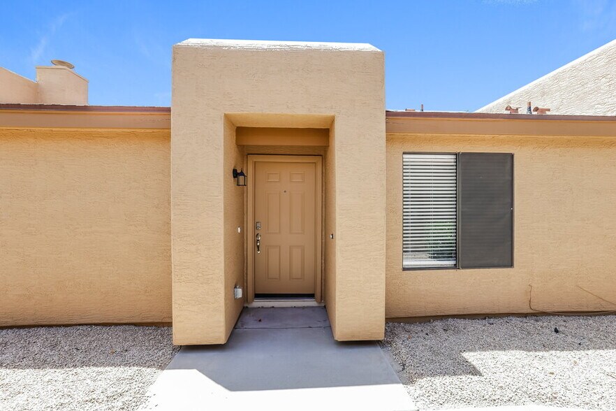 Primary Photo - 4517 E Rosemonte Dr