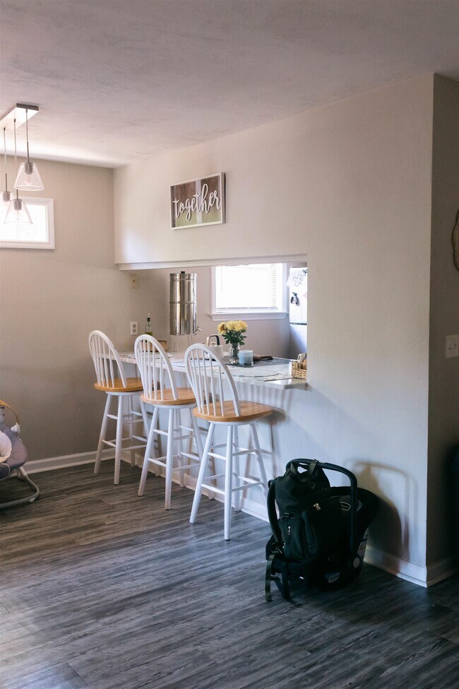 Building Photo - 2597 Panther Creek Rd