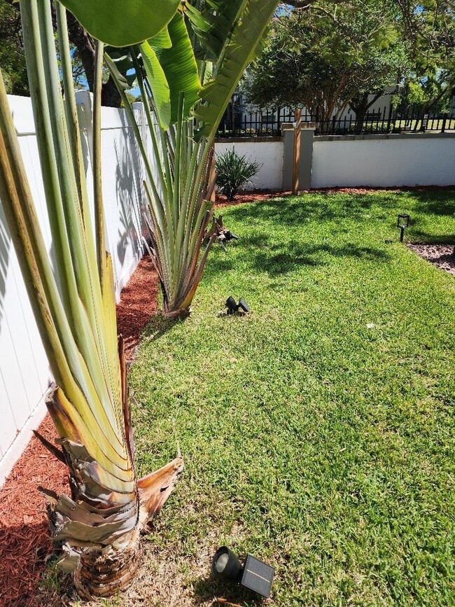 Building Photo - 3760 NW 19th St