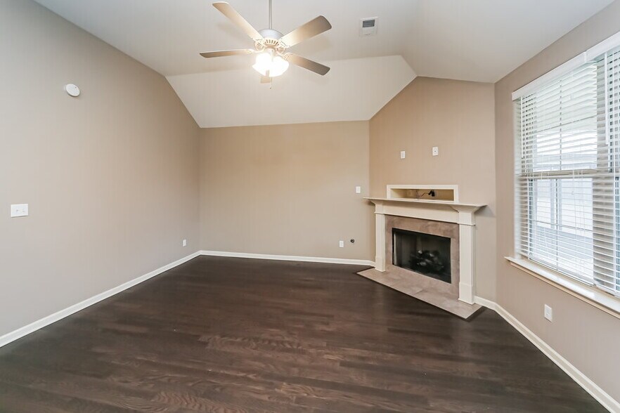 Building Photo - 155 Hidden Meadows Ln