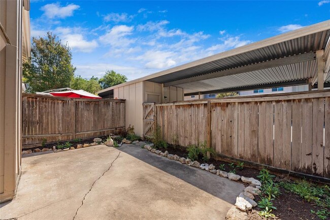 Building Photo - 1859 Coronado Hills Dr