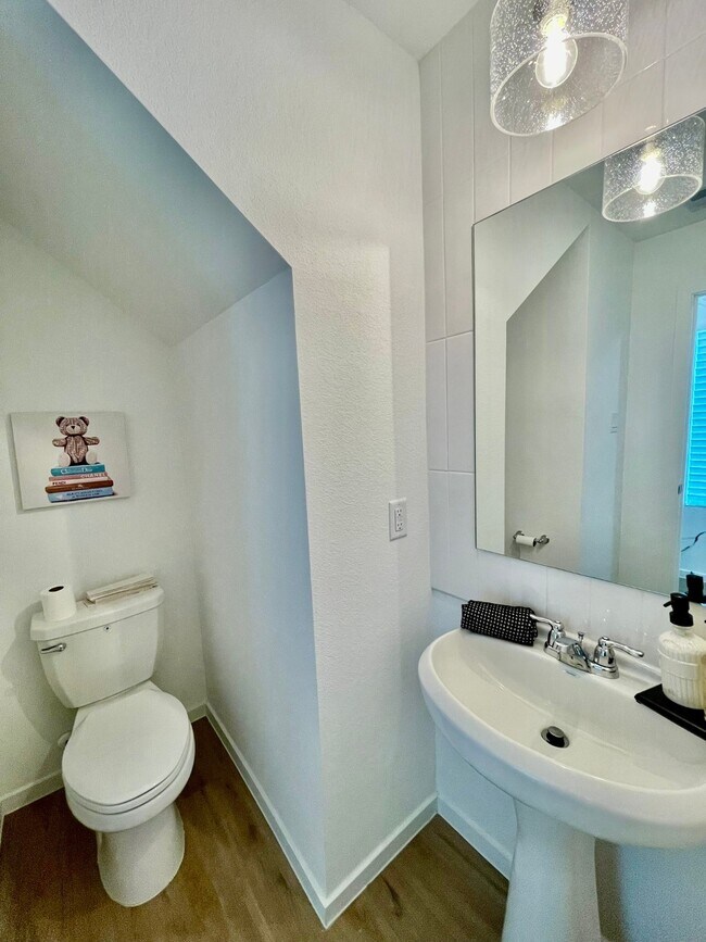 Building Photo - 21431 Carosella Dr