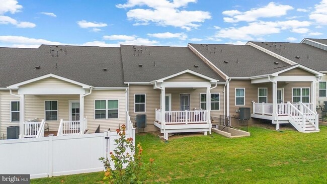 Building Photo - 2430 Steamboat Wy