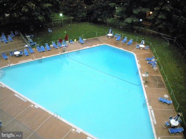 Building Photo - 10500 Rockville Pike