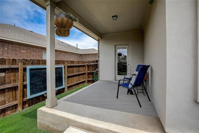 Building Photo - 4316 Rockbrook Farms Ln