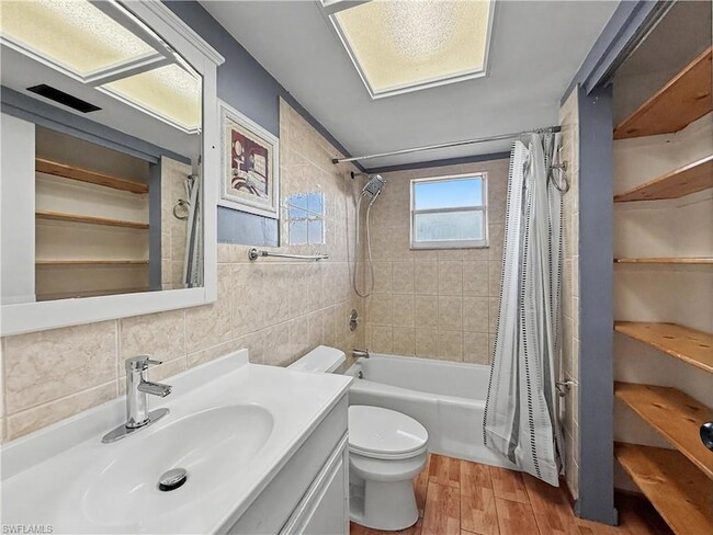 Building Photo - 7658 Laurel Valley Rd