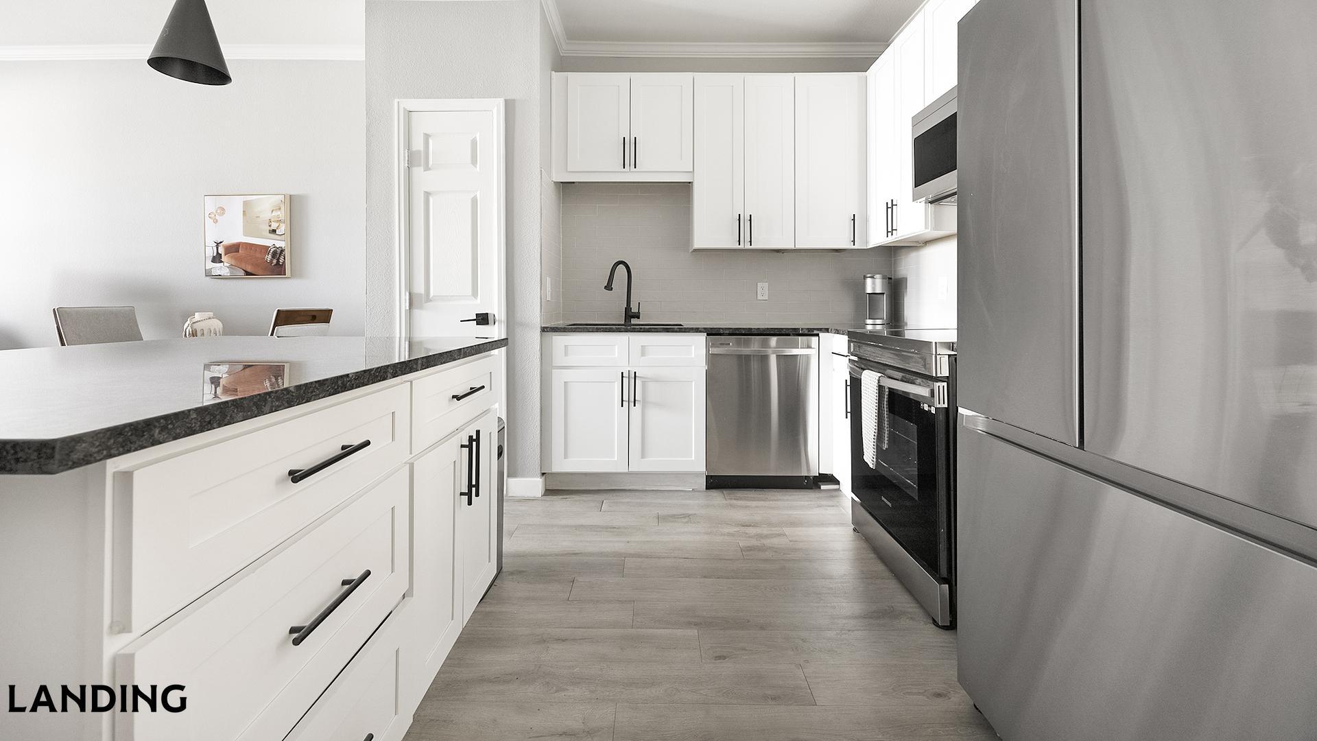 Building Photo - 901 Colorado Blvd