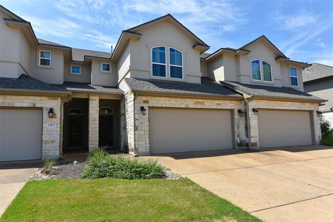 Building Photo - 13400 Briarwick Dr