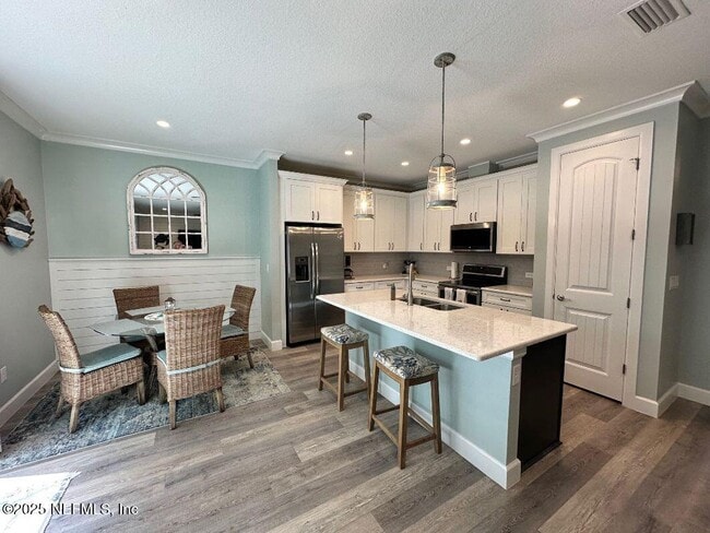 Building Photo - 80 Oceanview Dr