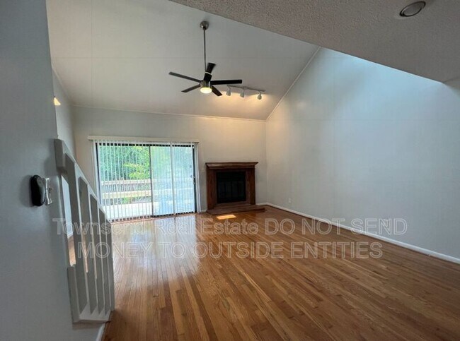 Building Photo - 501 Cypress Trace Dr