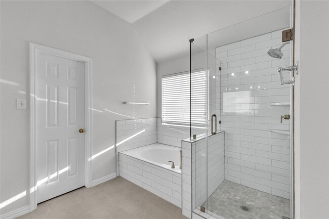 Building Photo - 5523 Santa Chase Ln