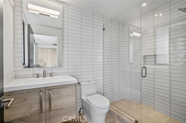 Building Photo - 405 26th St