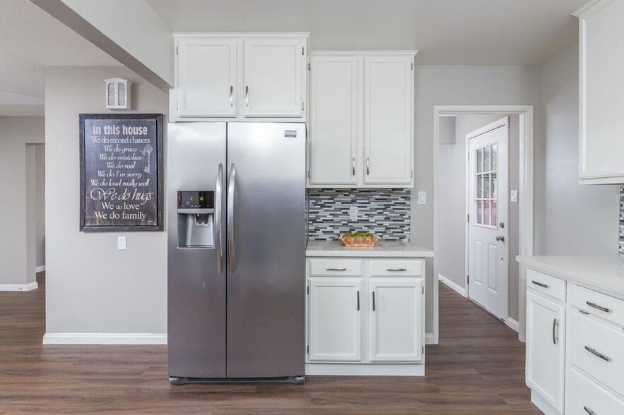 Appliances Included - 3121 Alhambra Ave