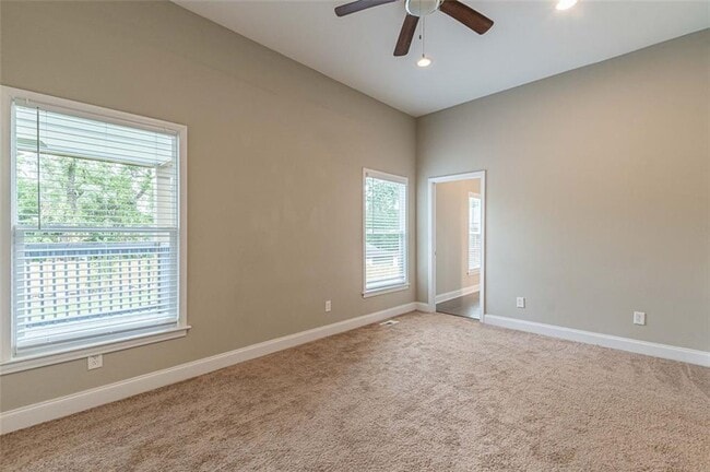 Building Photo - 3362 Colville Ave