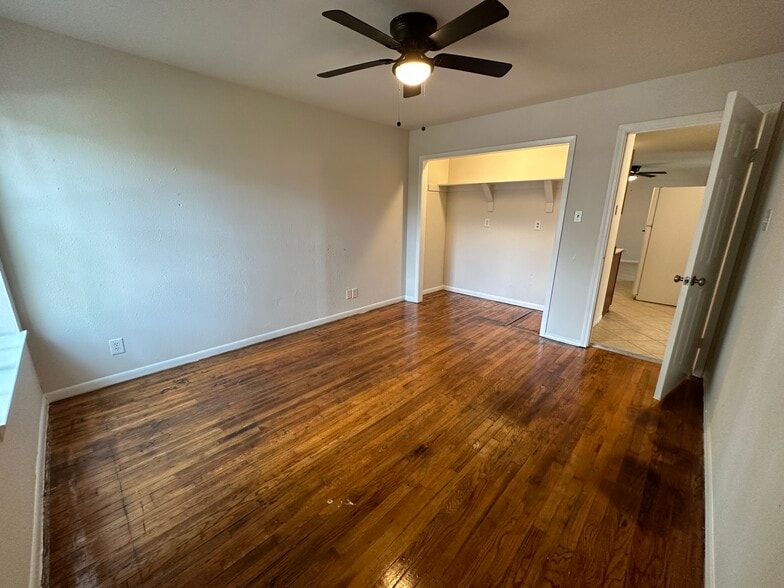 Building Photo - 1628 Sacramento