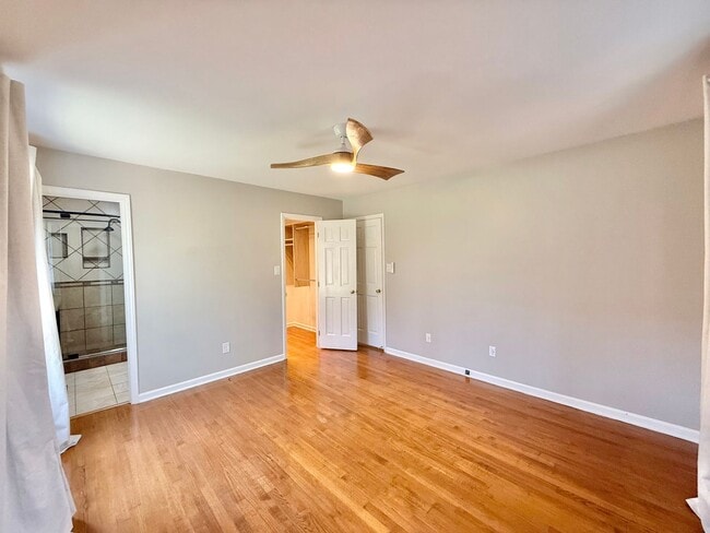 Building Photo - Gorgeous 3BD, 2.5BA North Raleigh Home on a Large Lot with a 2-Car Detached Garage in a Prime Loc...