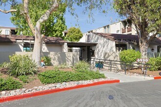 Building Photo - 1 Bed / 1 Bath Condo Near Cowles Mountain – Move-In Special!