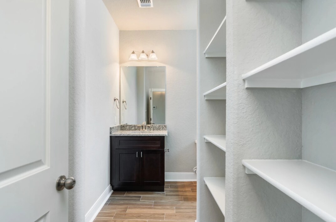 Building Photo - 3067 View Ridge Dr